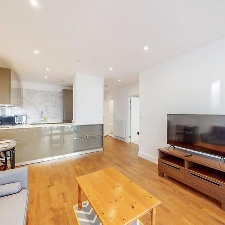 Lovely 1 Bedroom In Royal Arsenal Riverside Лондон Экстерьер фото